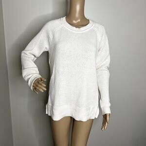 Old Navy White Knit Crewneck Sweater
